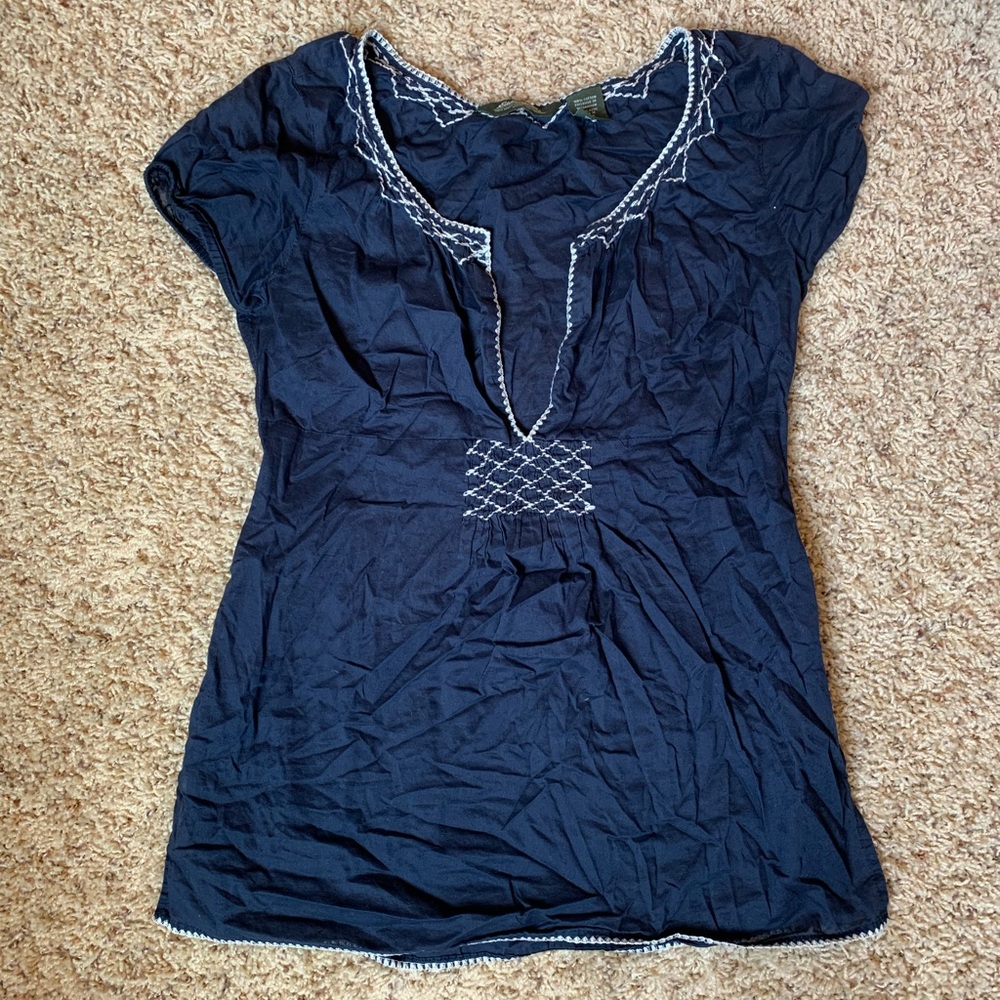 Eddie Bauer Top. Navy Blue with bright white stitching. Size XS.